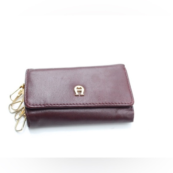 Etienne Aigner key holder - Picture 1 of 11